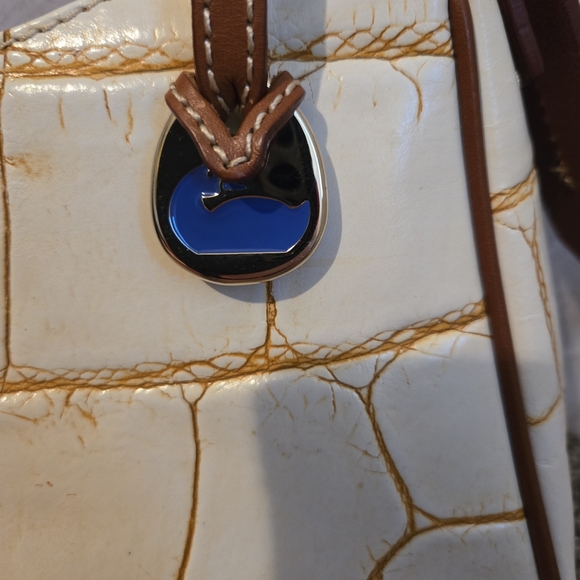 Dooney & Bourke White and Brown Croc-Embossed Women's Bag - Picture 5 of 15